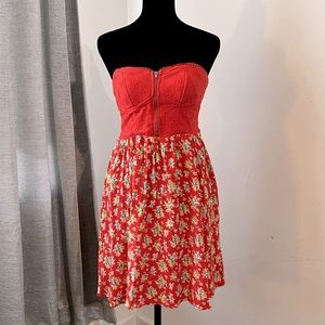 Corset strapless dress